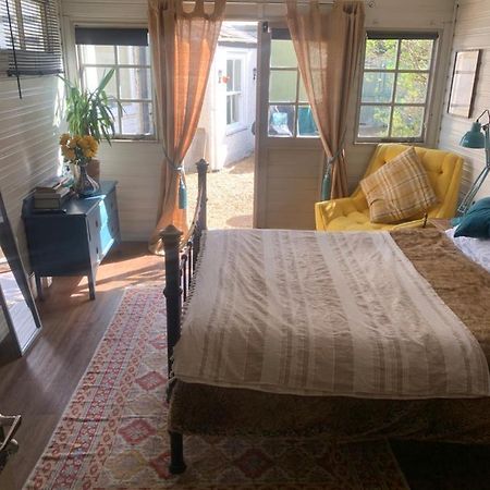 The Cabin Hotel Spixworth Bagian luar foto