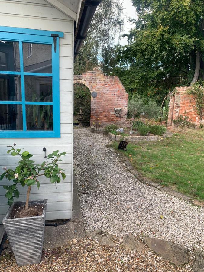 The Cabin Hotel Spixworth Bagian luar foto